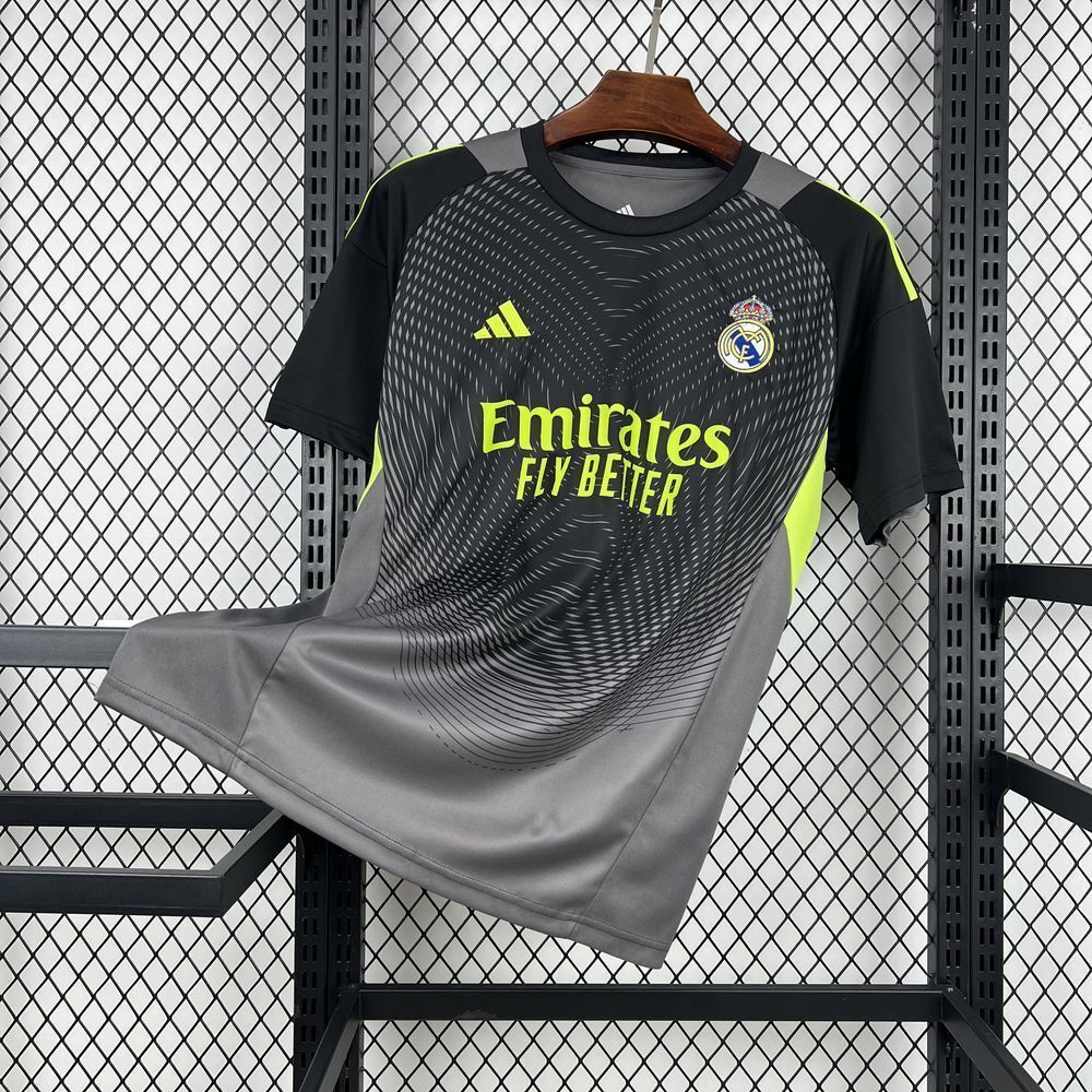 Real Madrid Jersey Goalkeeper 2025/26